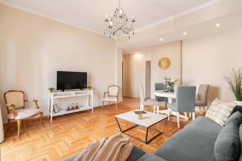 Stylish King Size Bed Apt Steps From Acropolis By Ghh Atene Esterno foto