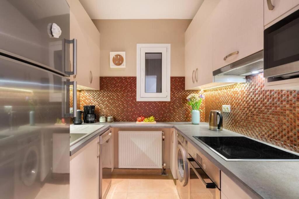 Stylish King Size Bed Apt Steps From Acropolis By Ghh Atene Esterno foto